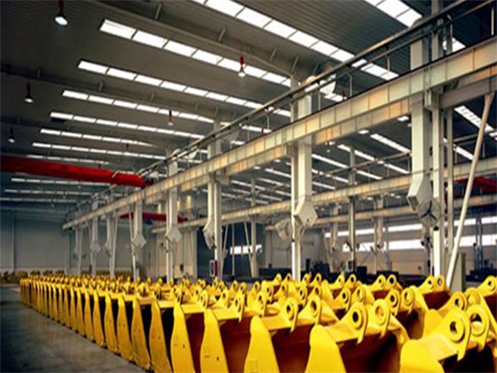 潍坊徐工集团挖掘机装配车间